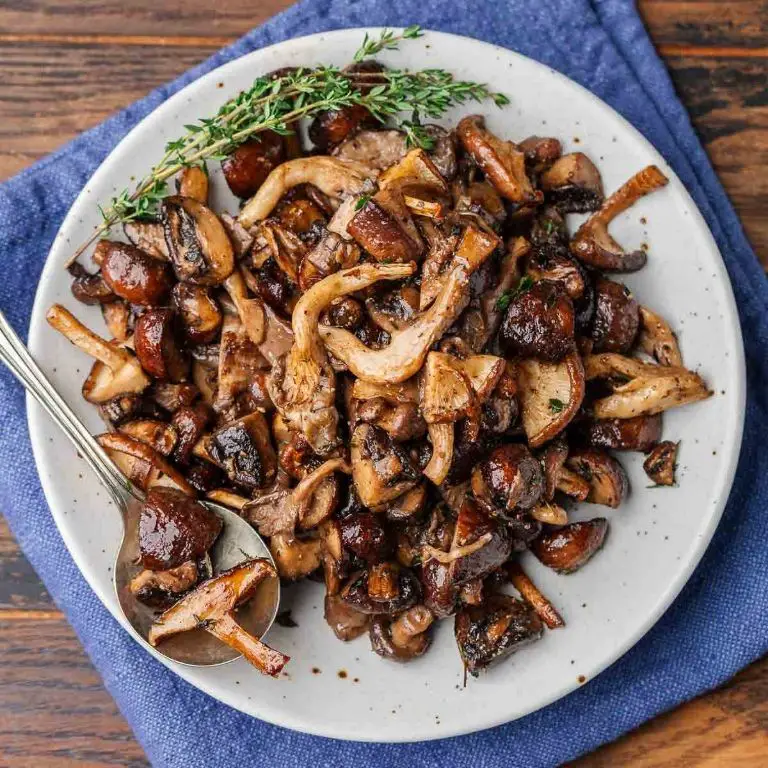 Roasted Trumpet Mushrooms with Thyme