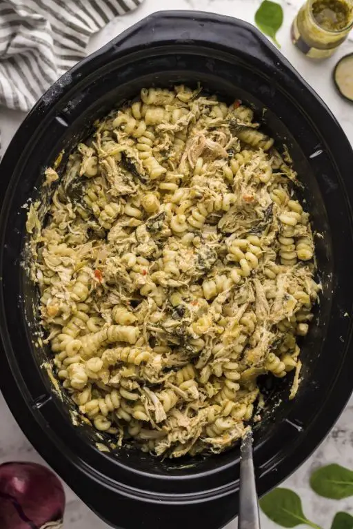 Slow Cooker Chicken and Artichoke Pasta