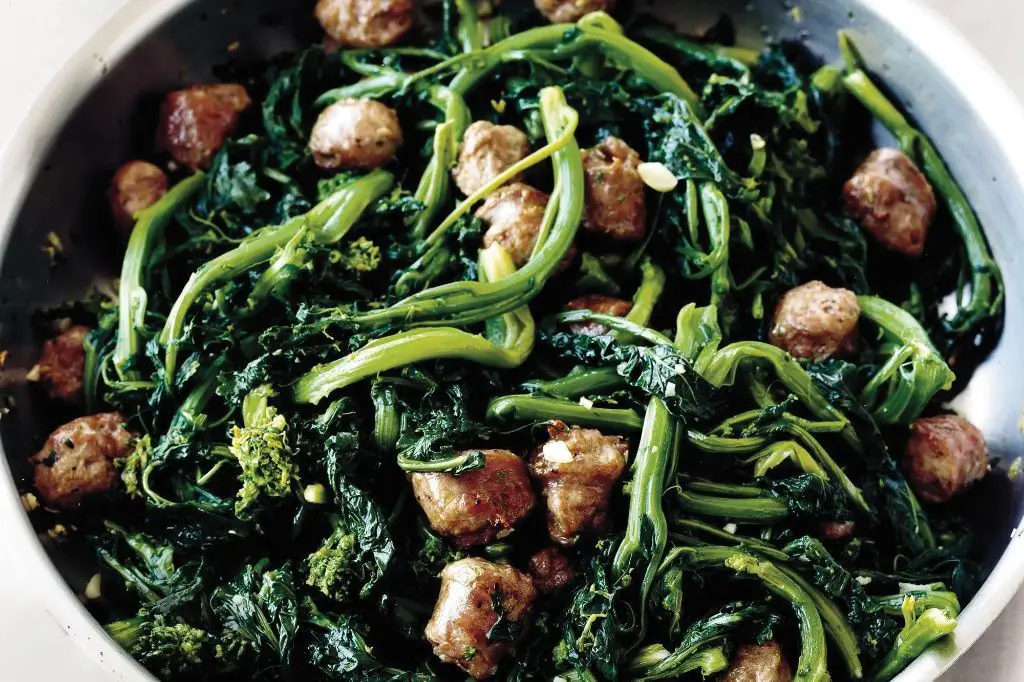 Slow Cooker Italian Sausage and Broccoli Rabe