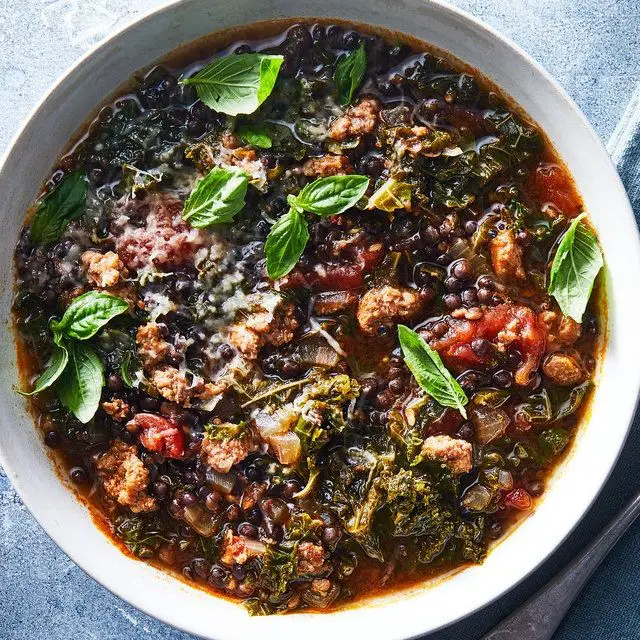 Slow Cooker Italian Sausage and Lentil Soup