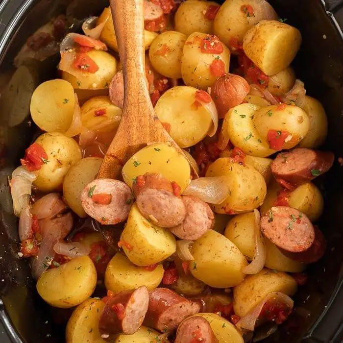Slow Cooker Italian Sausage and Potatoes