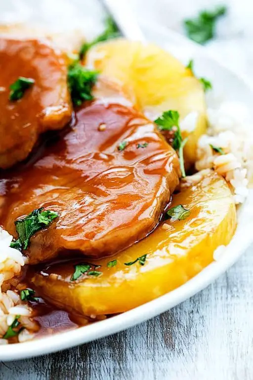 Slow Cooker Pineapple Pork Chops
