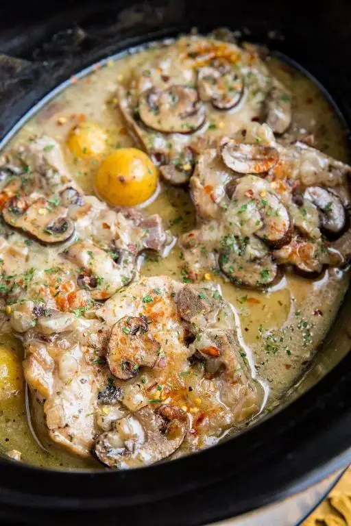 Slow Cooker Pork Chops with Potatoes