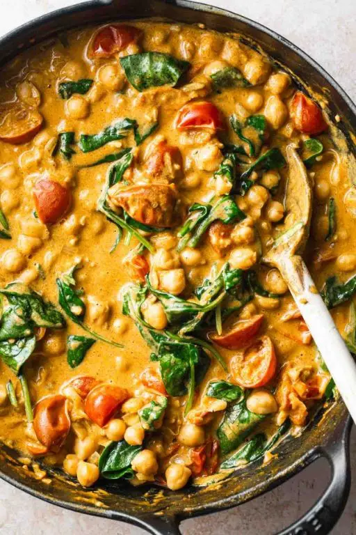Spiced Chickpea and Spinach Curry
