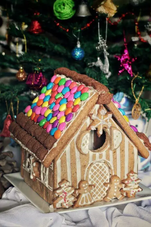 Spiced Gingerbread House with Cinnamon Glaze