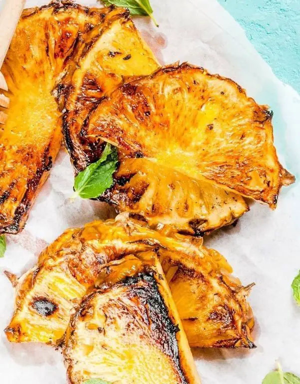 Spicy Grilled Pineapple Slices