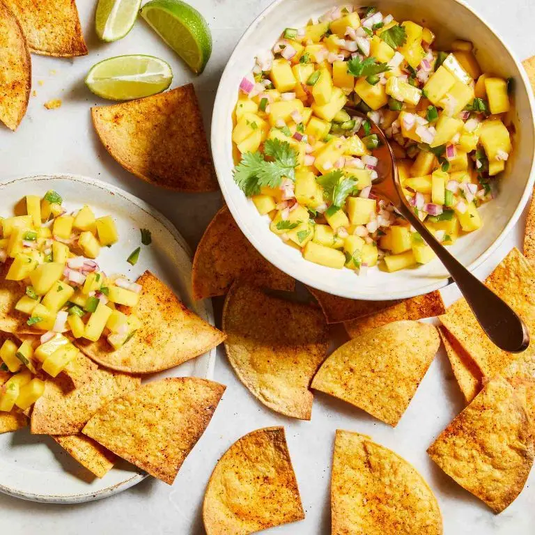 Spicy Mango Salsa with Baked Tortilla Chips