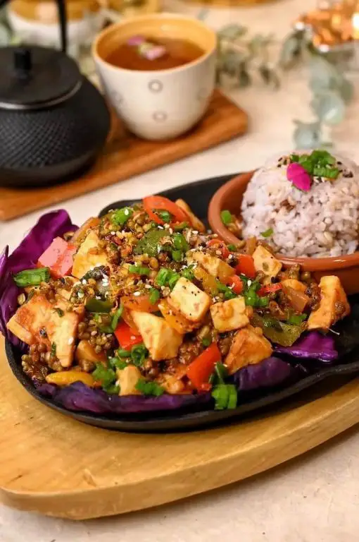 Sprouted Moong and Bell Pepper Stir-Fry