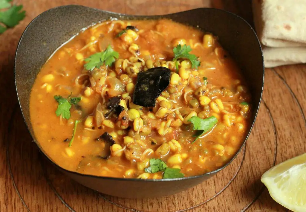 Sprouted Moong and Lentil Soup