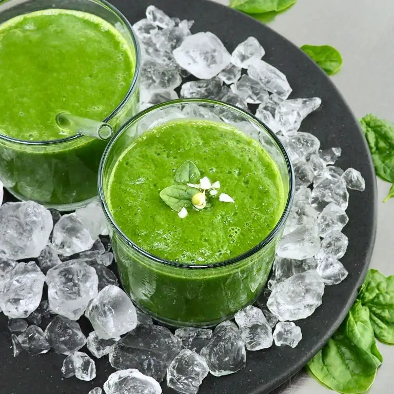 Sprouted Mung Bean and Spinach Smoothie