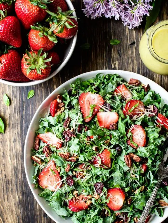 Strawberry Kale Salad with Lemon Vinaigrette
