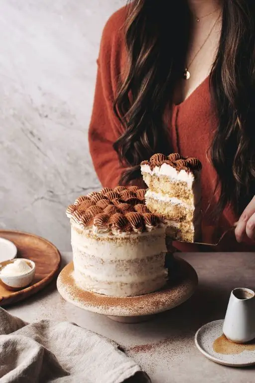 Tiramisu-Inspired Cake Fondant