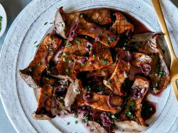 Trumpet Mushroom and Red Wine Sauce