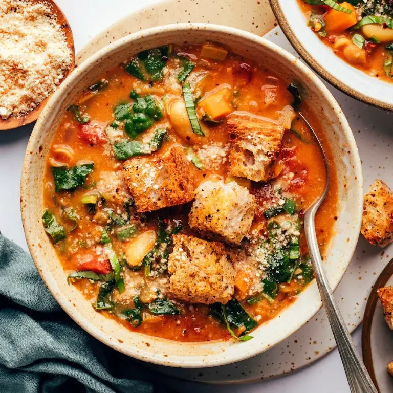 Tuscan White Bean and Kale Soup