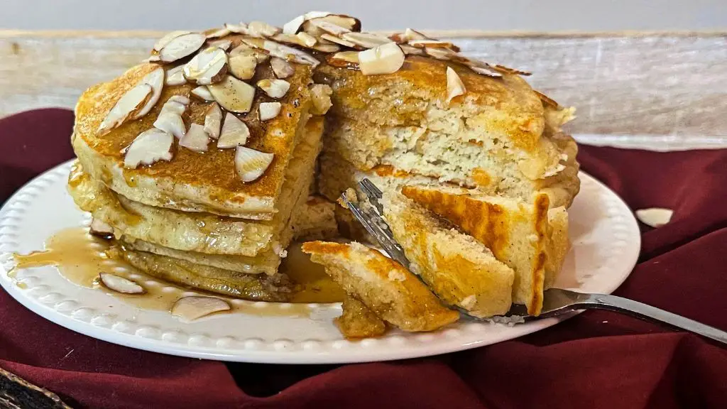 Vanilla Almond Protein Pancakes