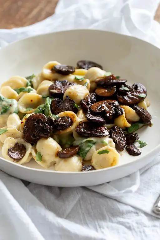 Vegan Mushroom and Spinach Pasta