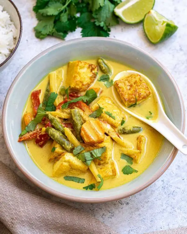 Vegan Thai Yellow Curry with Potatoes