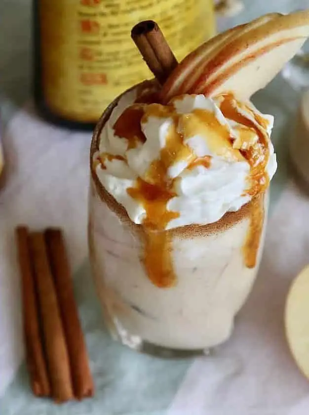 Baileys Apple Pie Cocktail