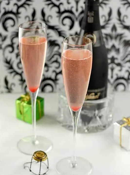 Sparking Cranberry-Orange Cava Cocktail
