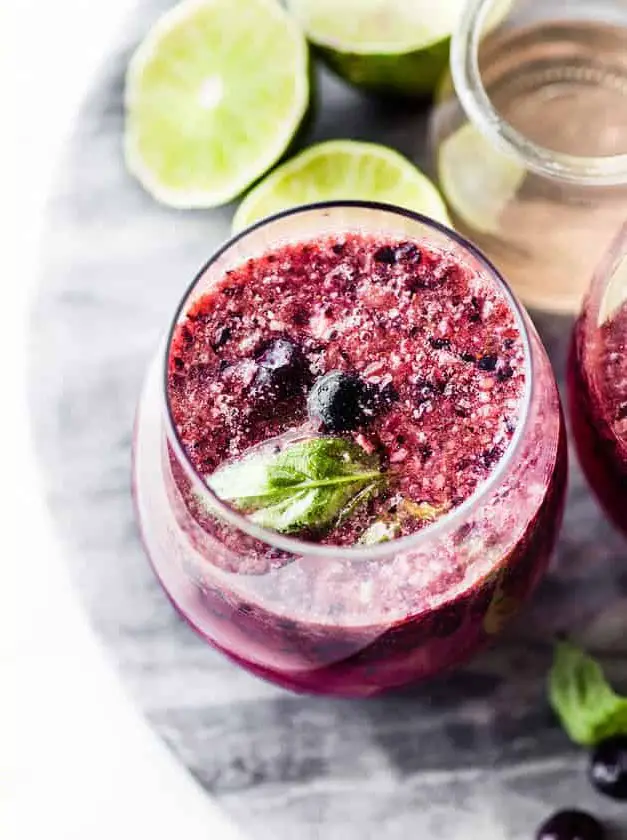 Berry Frosé Wine Slushie