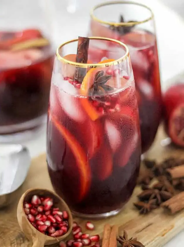 Spiced Autumn Apple Sangria