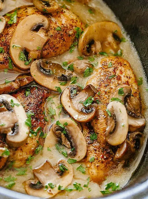 Slow Cooker Chicken Marsala