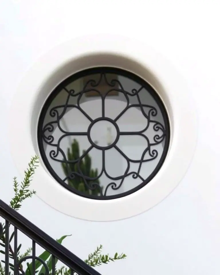 Circular Windows for Unique Design