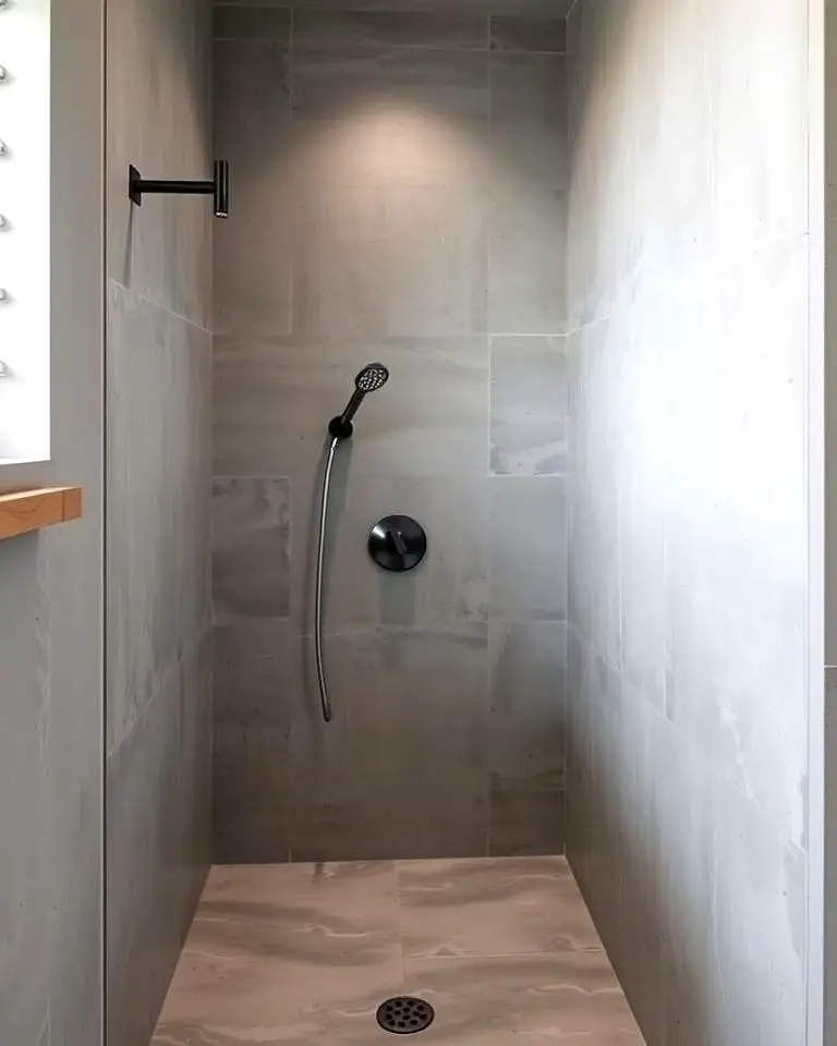 Minimalist Concrete Showers